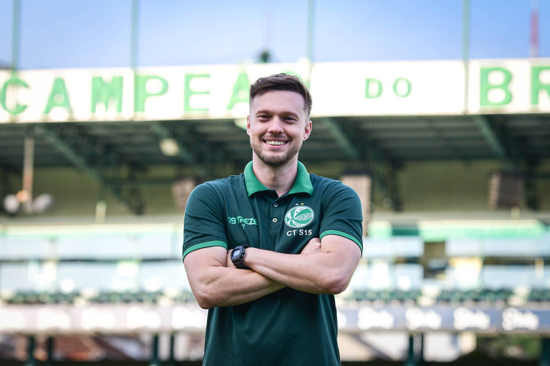 Leonardo Boff assume comando técnico da categoria Sub-15
