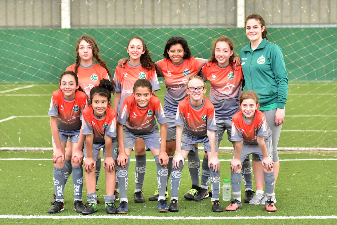Escola de Futebol do Ju passa a ter turma feminina