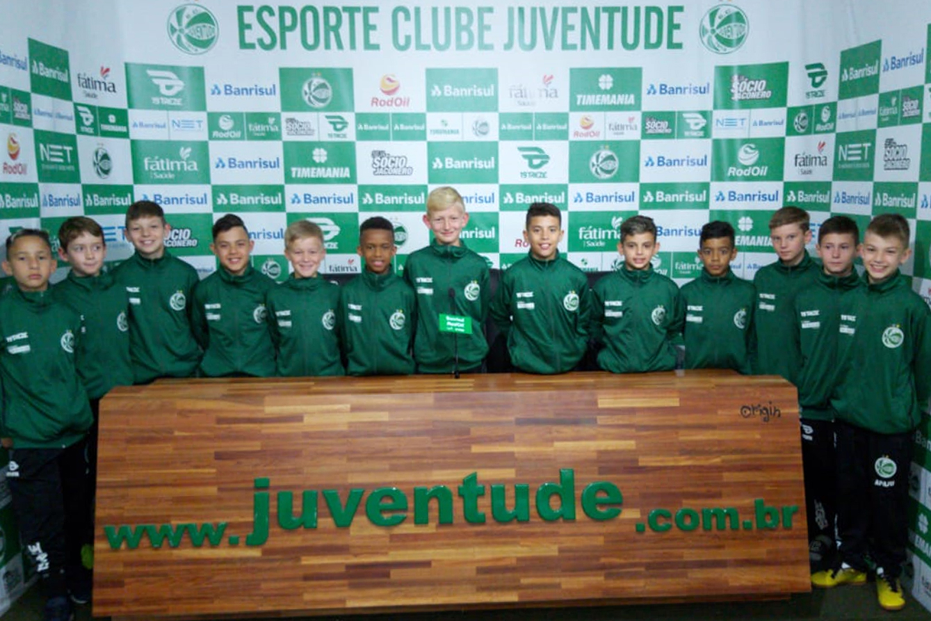 Escola de Futebol viaja para segunda etapa do Sul Brasileiro BG Kids