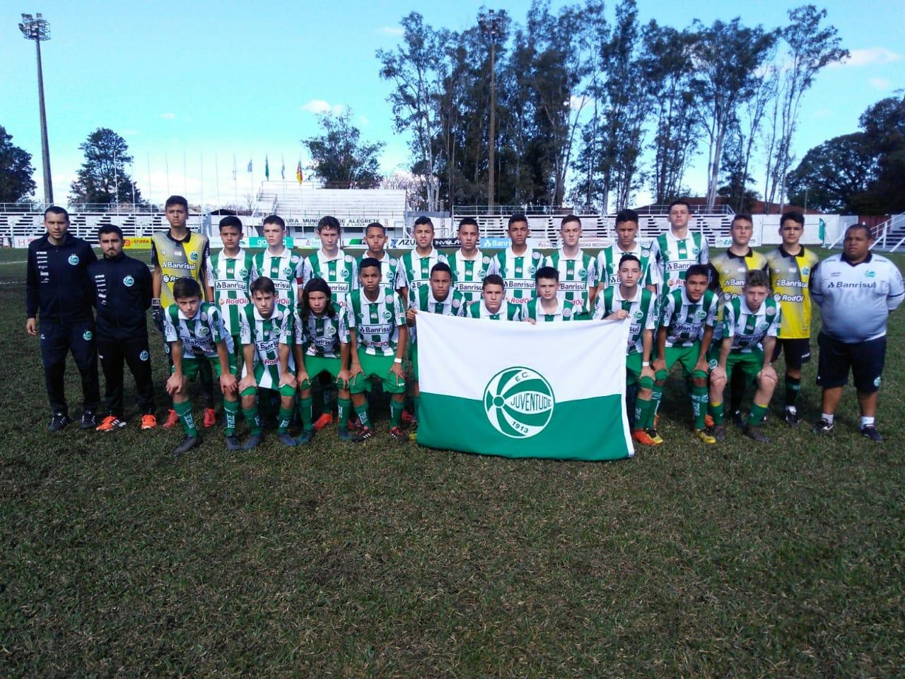 Ju vence e garante classificação no EFIPAN