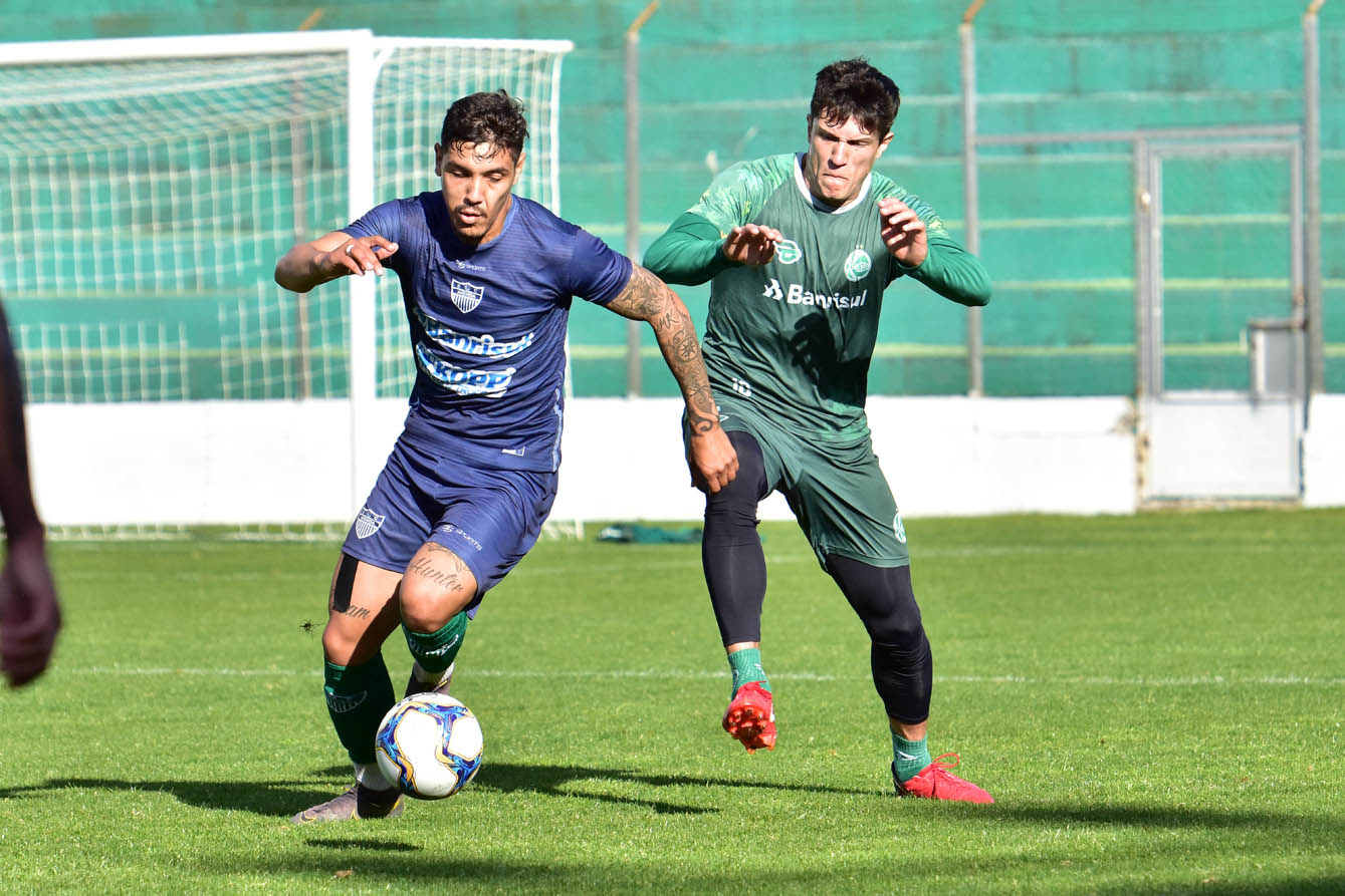 Ju vence Avenida em jogo-treino no Jaconi