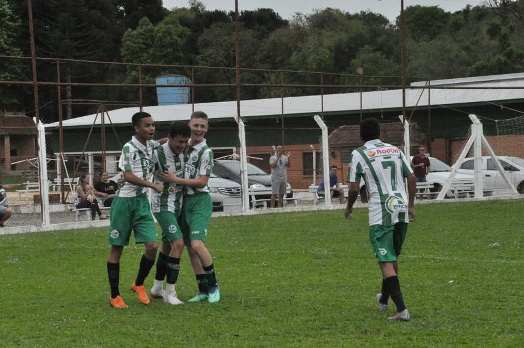Ju Sub-14 goleia e está na final do Gauchão 2019