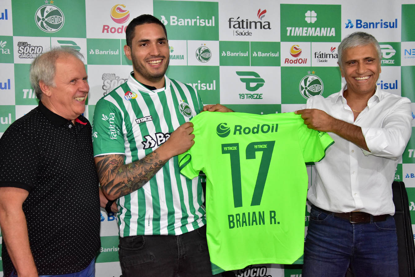 Juventude apresenta centroavante uruguaio Braian Rodríguez