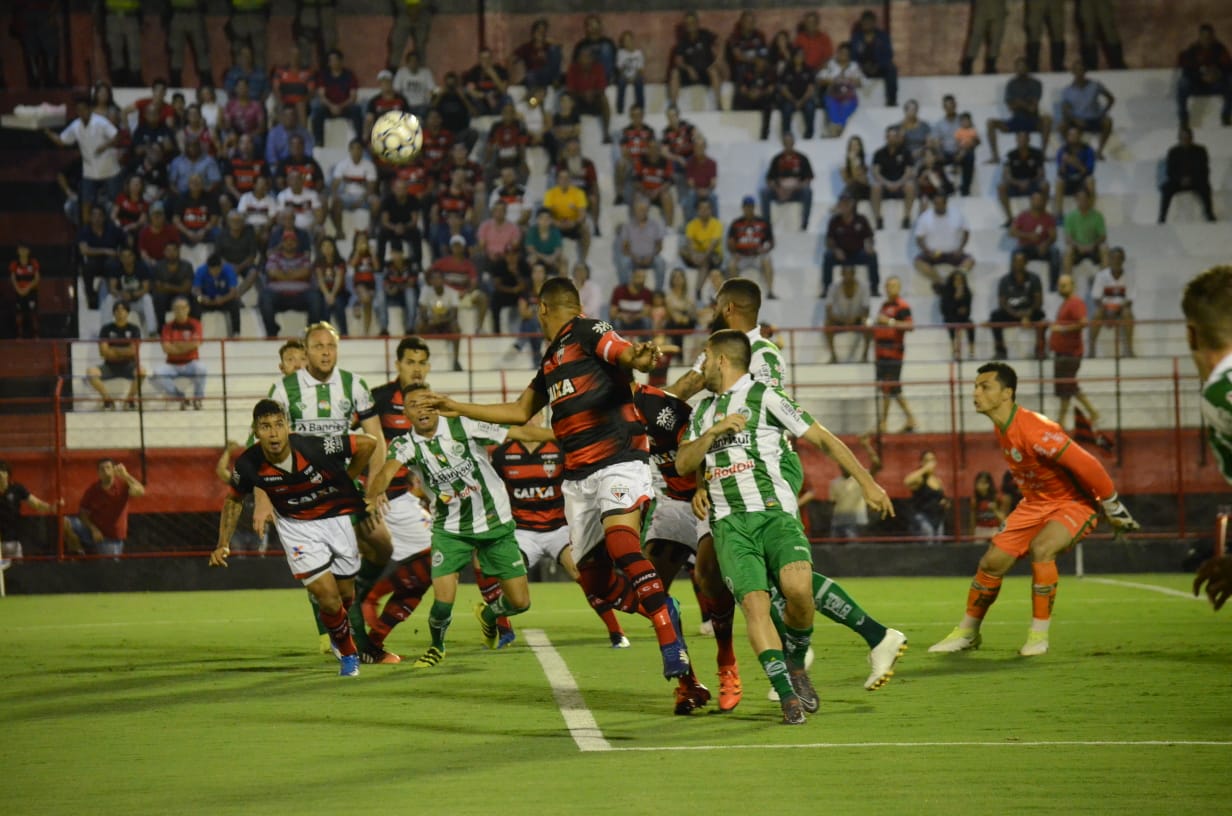 Heroico! Juventude vence o Atlético-GO fora de casa e sobe na tabela