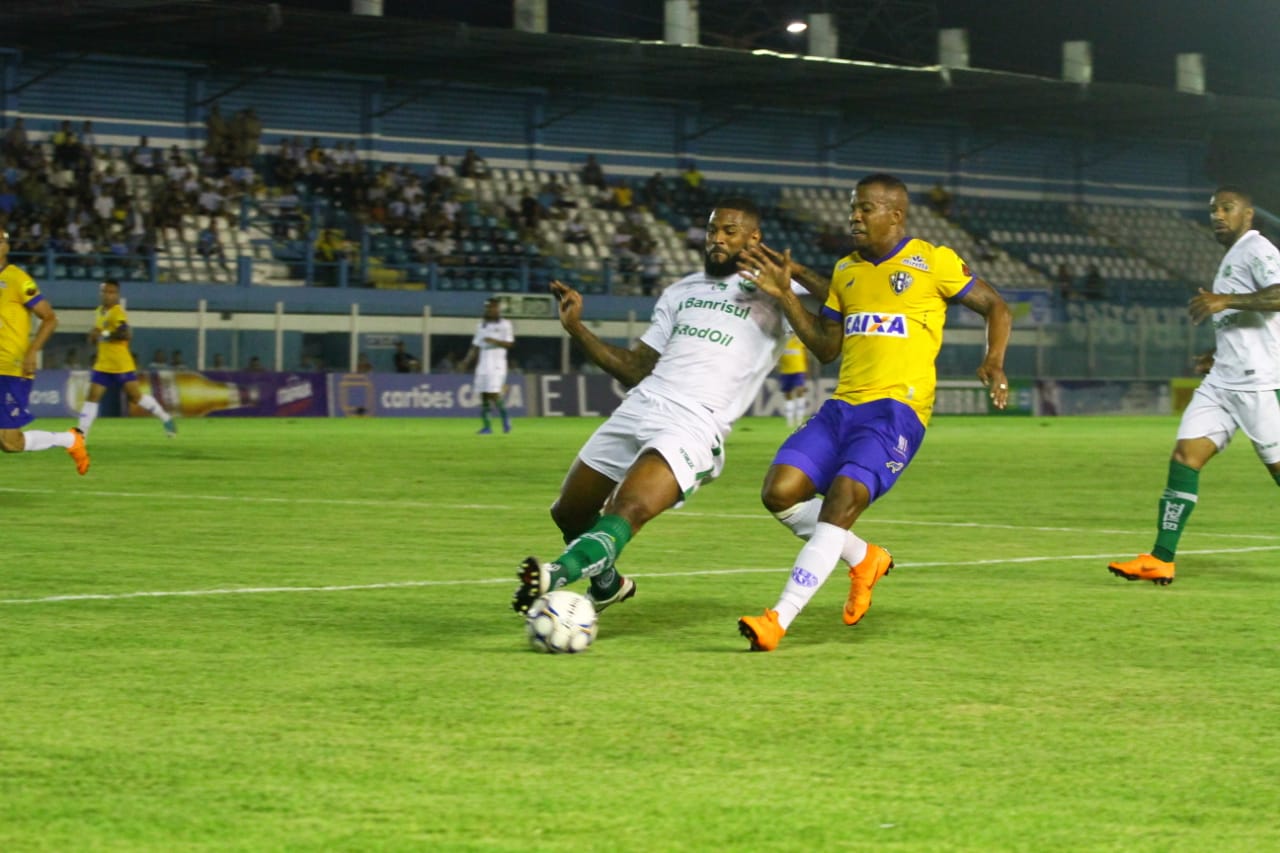 Ju joga bem, mas sofre empate no último lance diante do Paysandu