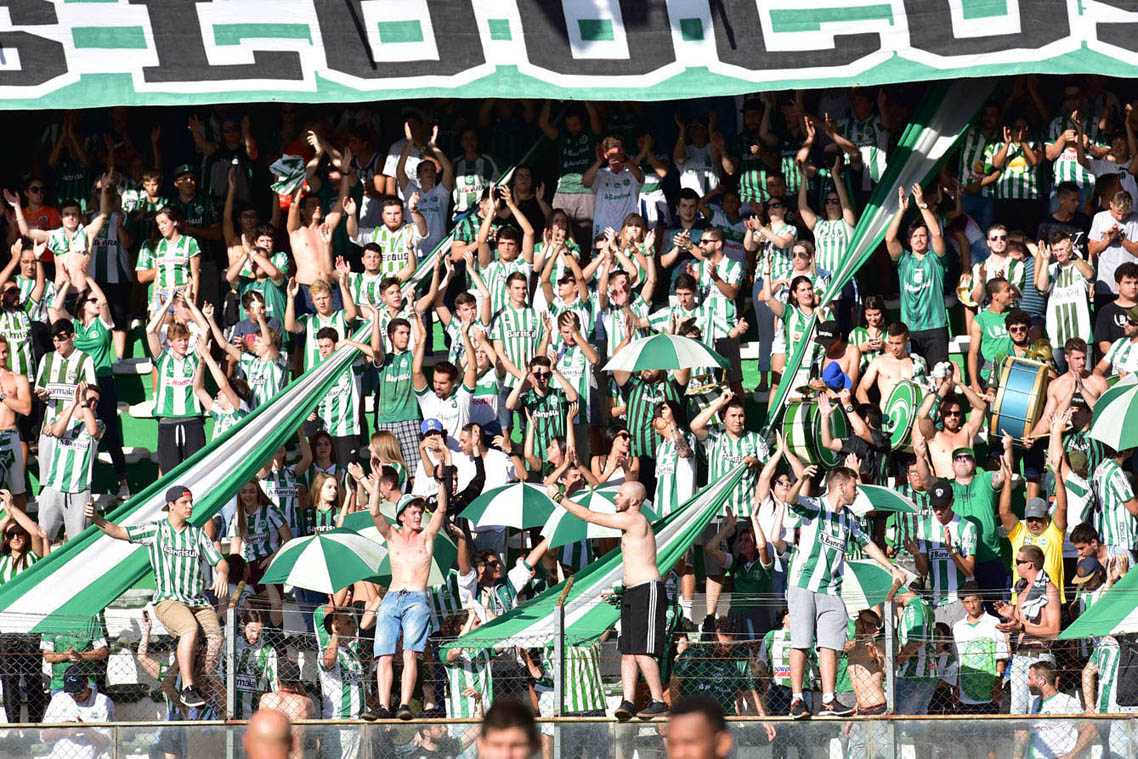 Juventude x Londrina: serviço de jogo