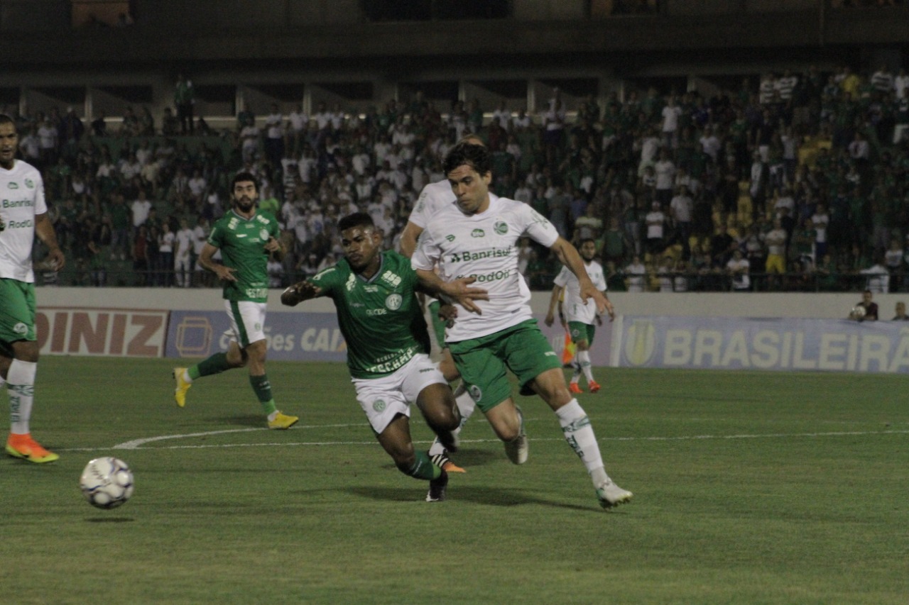 Ju sofre gol em pênalti inexistente e perde para o Guarani fora de casa