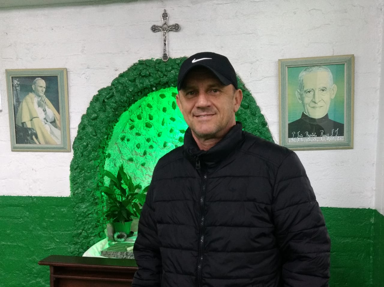 Cônsul do Juventude Robinson Cambruzzi acompanha jogo no Jaconi